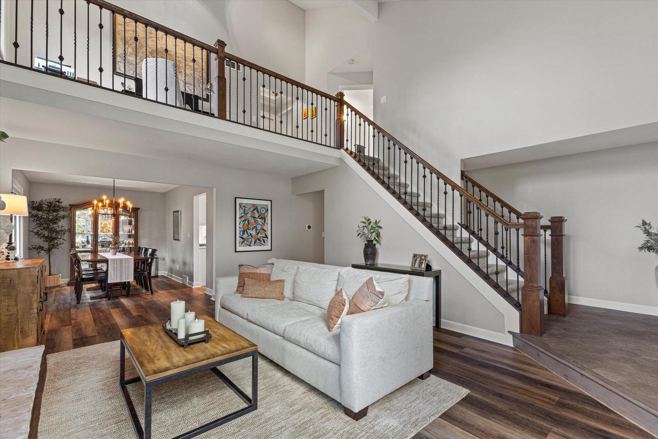 3952 South Victoria CIRCLE