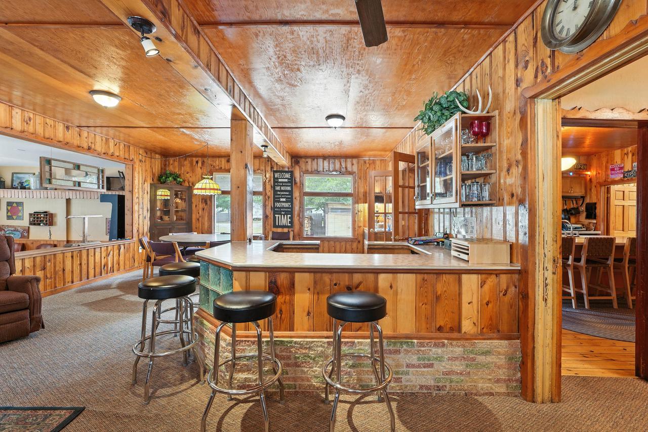 N9517 Thunderbird LANE