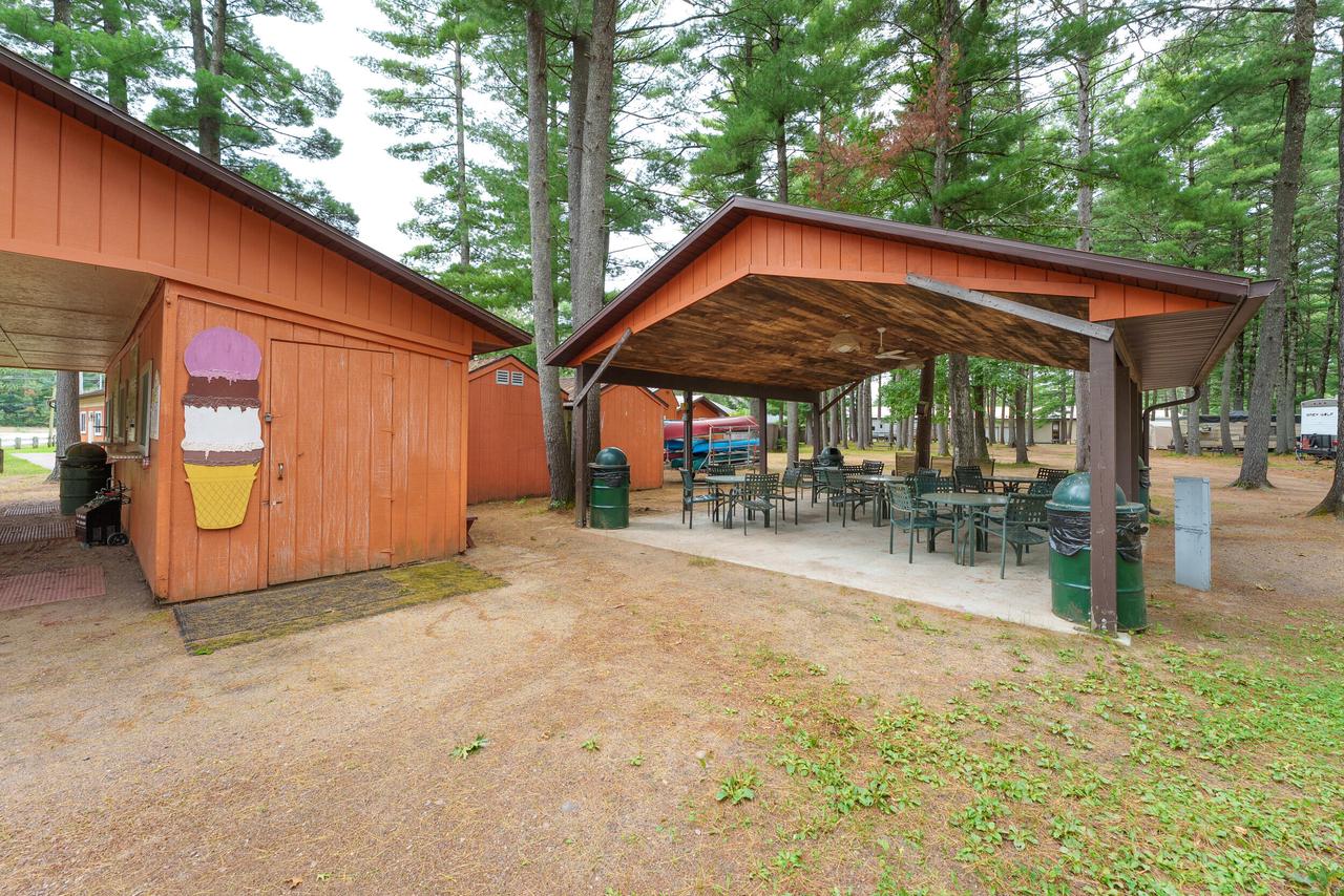 N9517 Thunderbird LANE