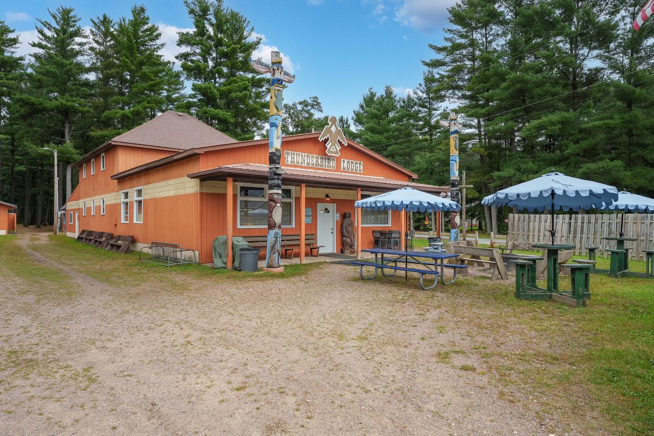 N9517 Thunderbird LANE