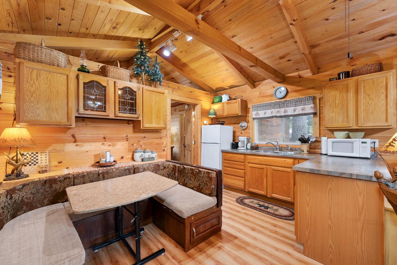 N9517 Thunderbird LANE