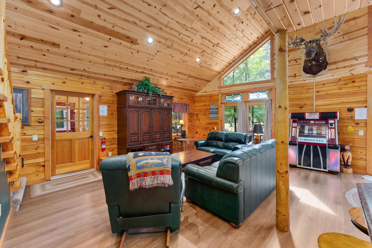 N9517 Thunderbird LANE