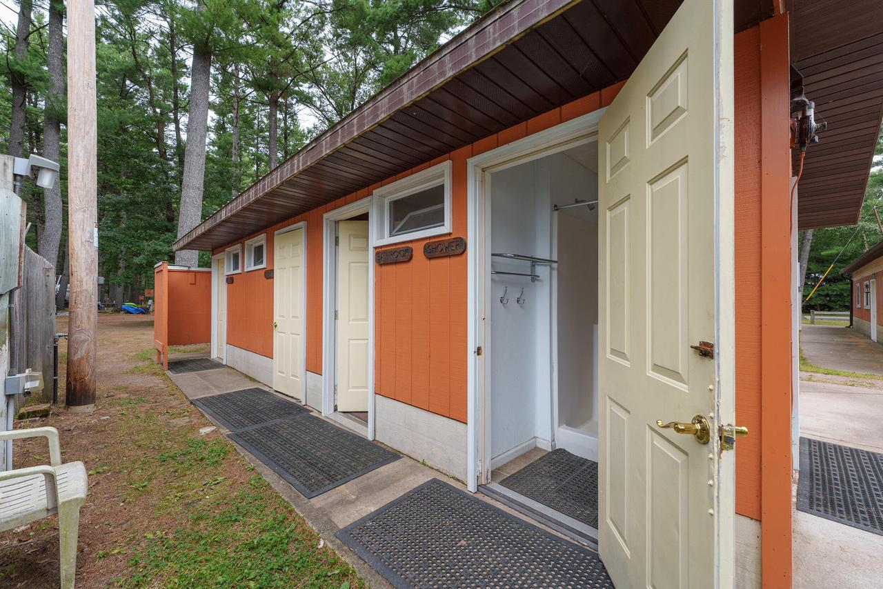 N9517 Thunderbird LANE