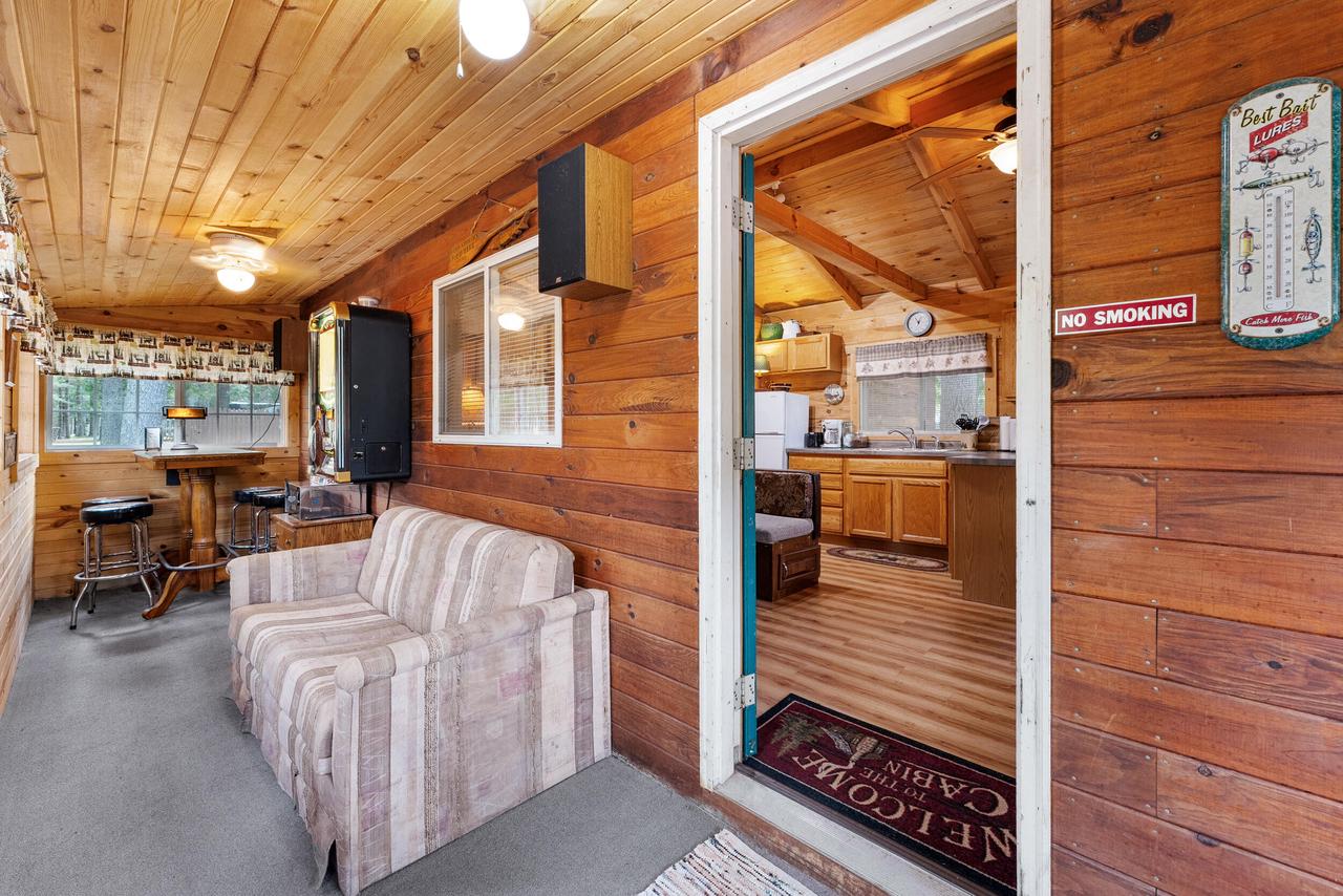 N9517 Thunderbird LANE