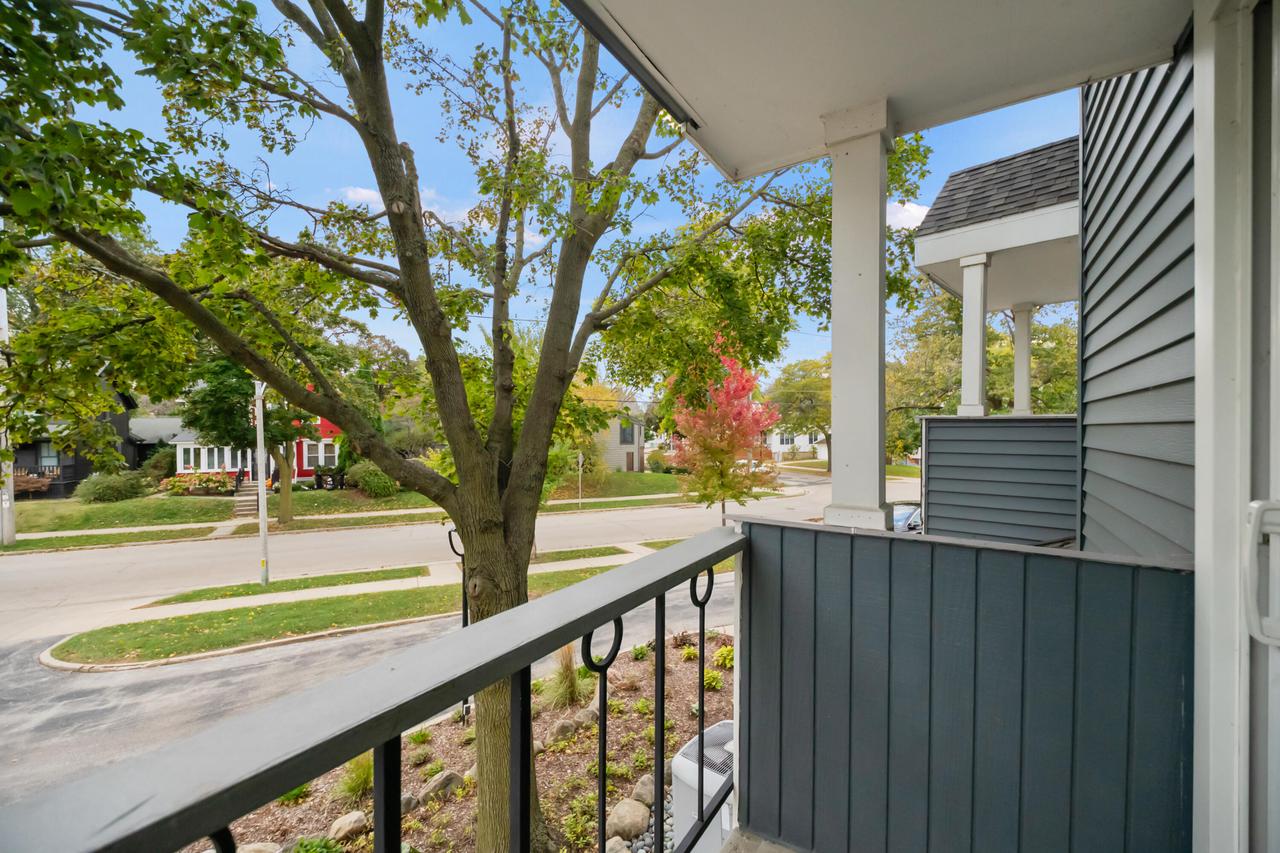 2702 South Shore DRIVE B