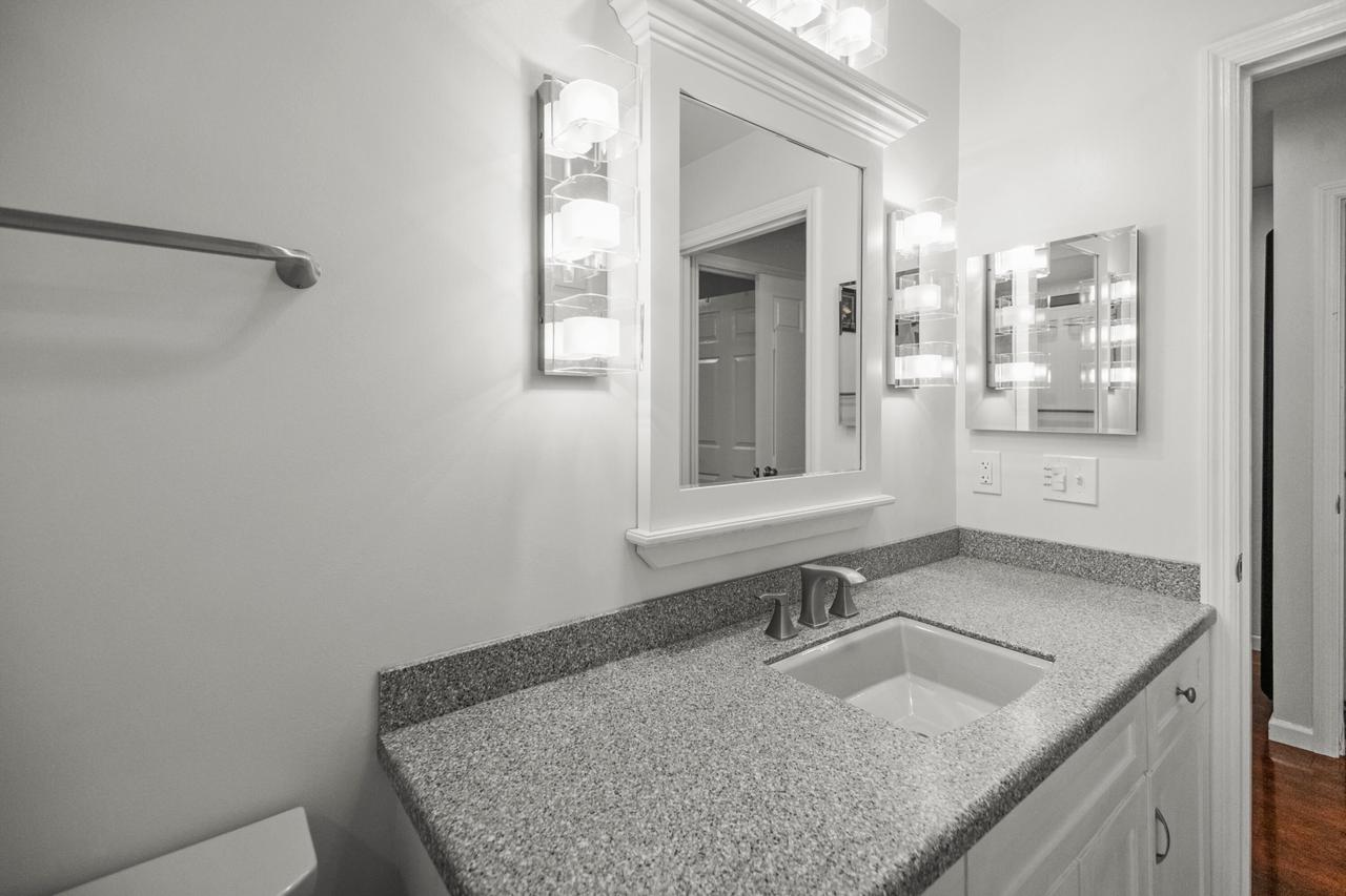 2702 South Shore DRIVE B