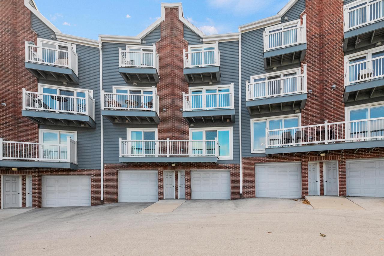 2702 South Shore DRIVE B