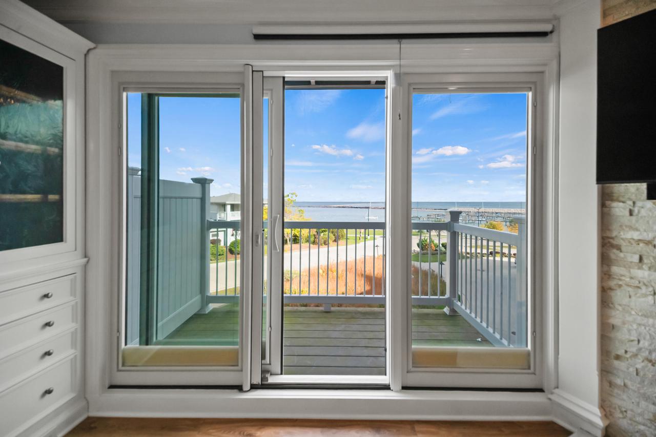 2702 South Shore DRIVE B