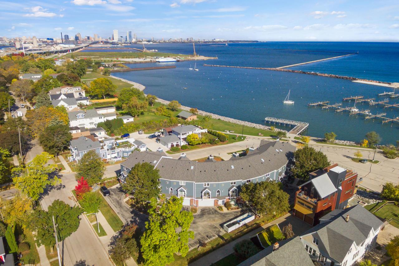 2702 South Shore DRIVE B