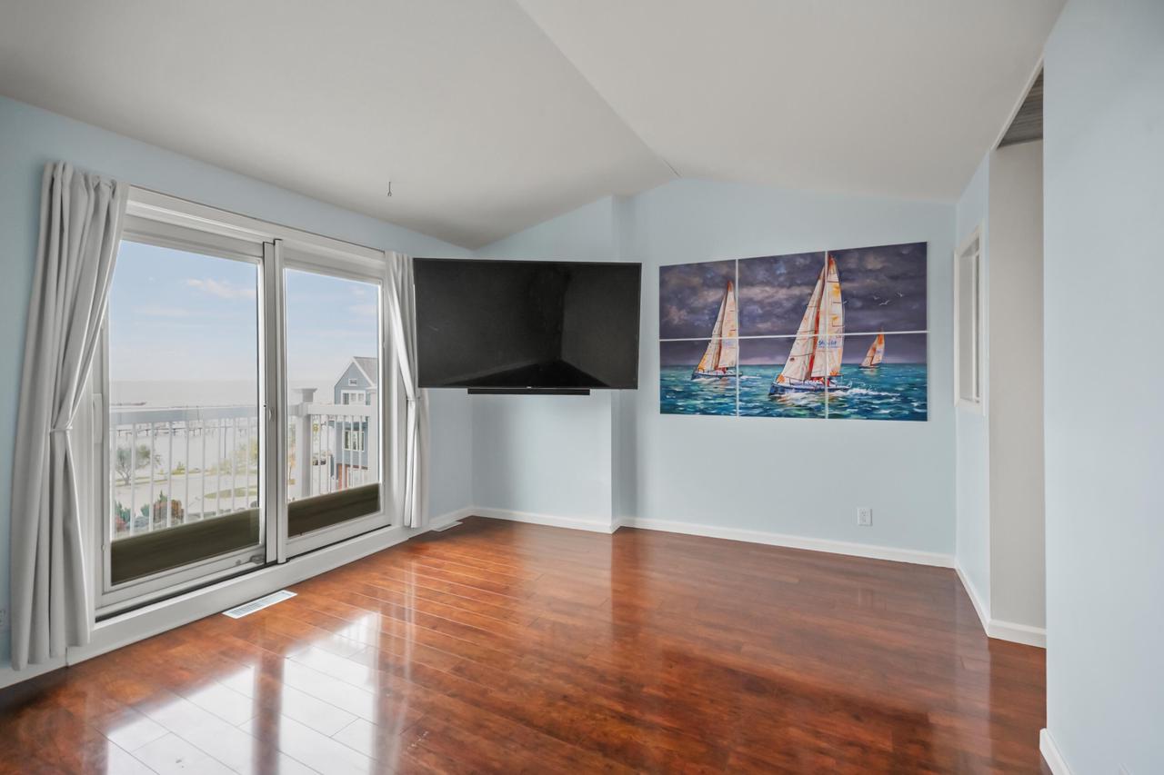 2702 South Shore DRIVE B