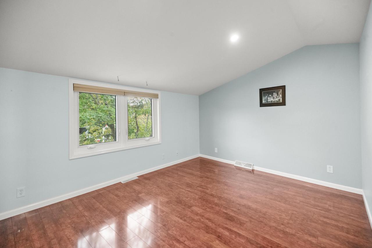 2702 South Shore DRIVE B