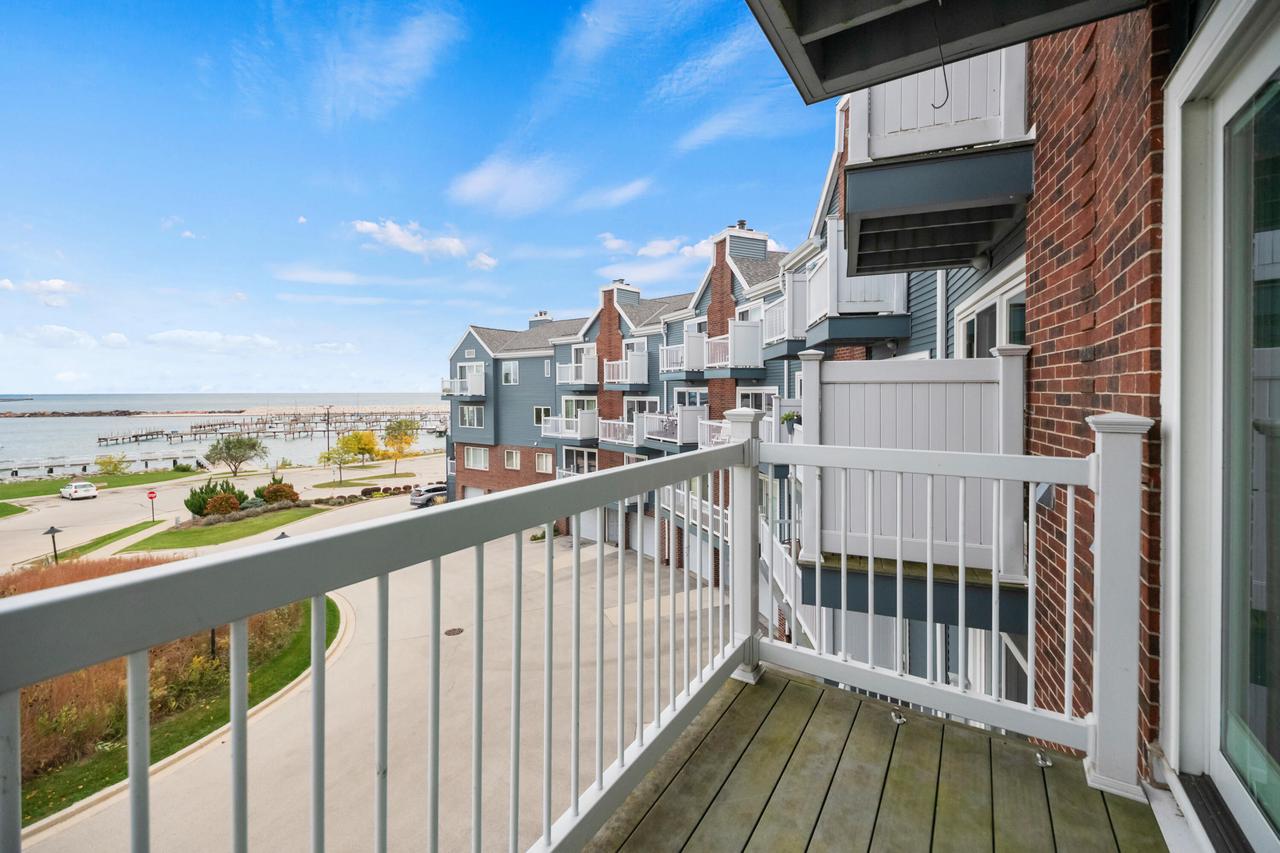 2702 South Shore DRIVE B