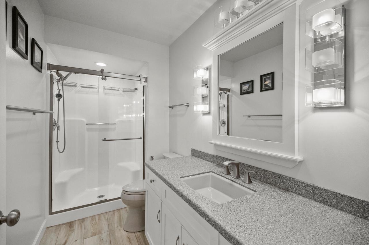 2702 South Shore DRIVE B