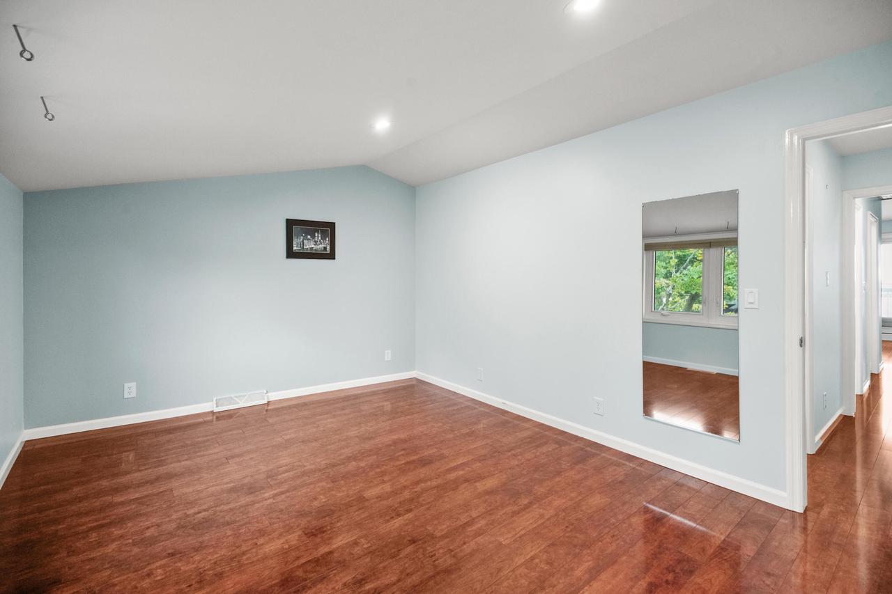 2702 South Shore DRIVE B