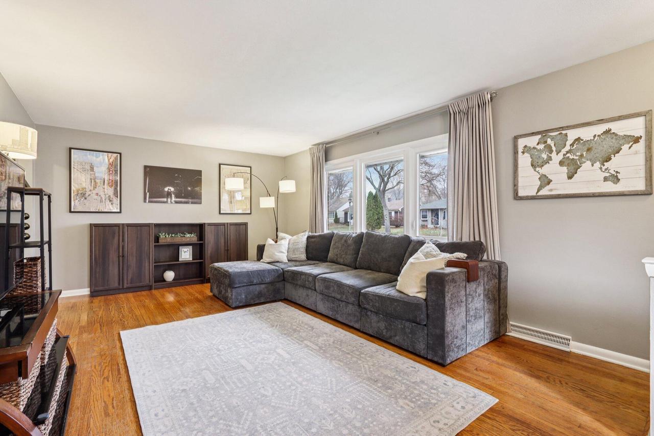 5405 North Lydell AVENUE