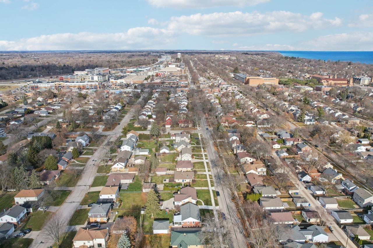 5405 North Lydell AVENUE