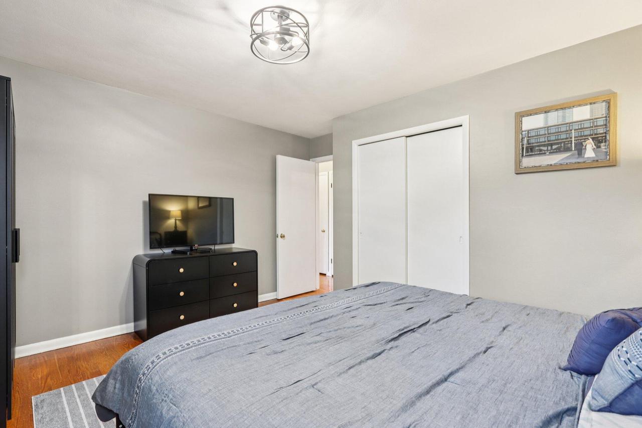 5405 North Lydell AVENUE