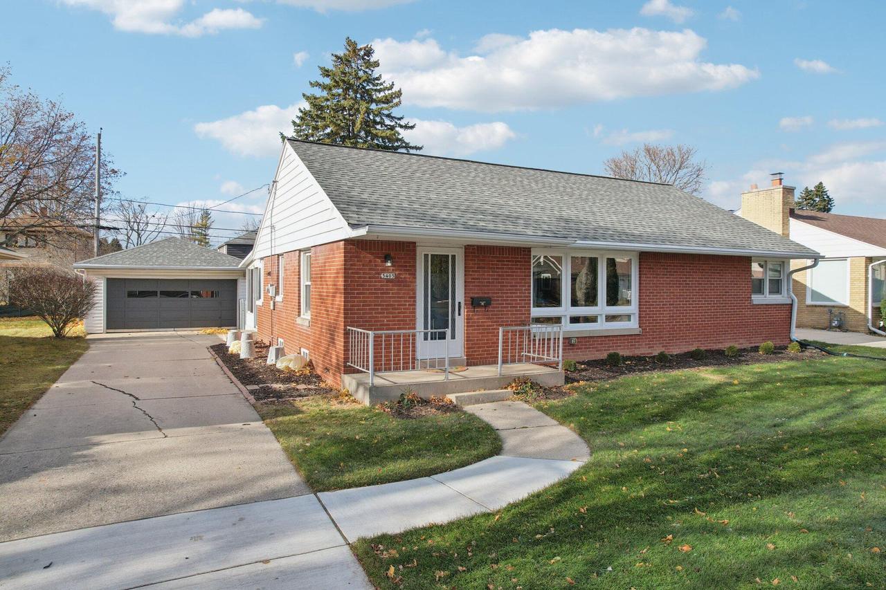 5405 North Lydell AVENUE