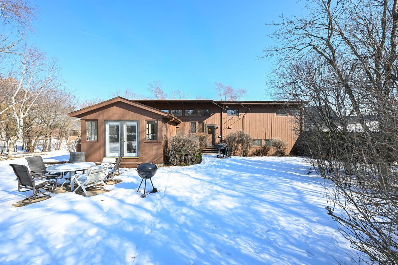 9001 North King ROAD