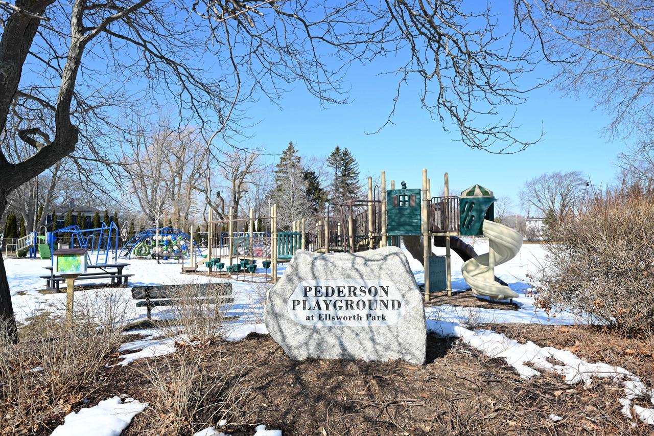 9001 North King ROAD