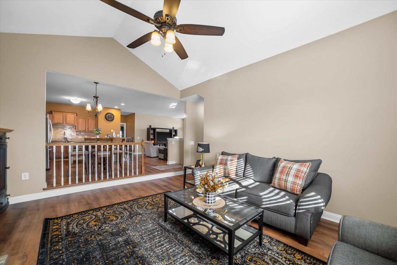 8526 South Bedford WAY