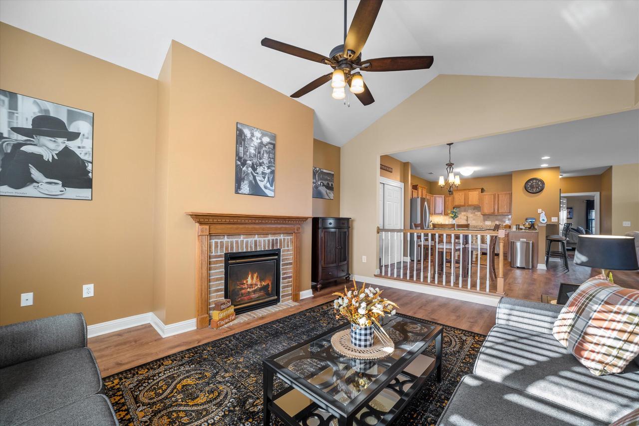 8526 South Bedford WAY