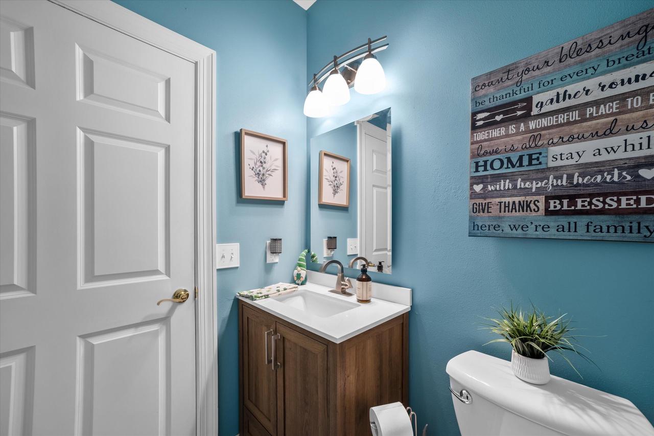 8526 South Bedford WAY