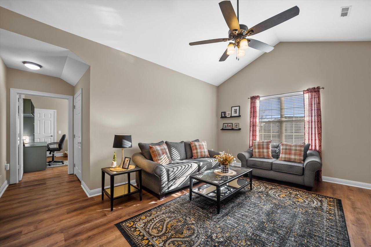 8526 South Bedford WAY