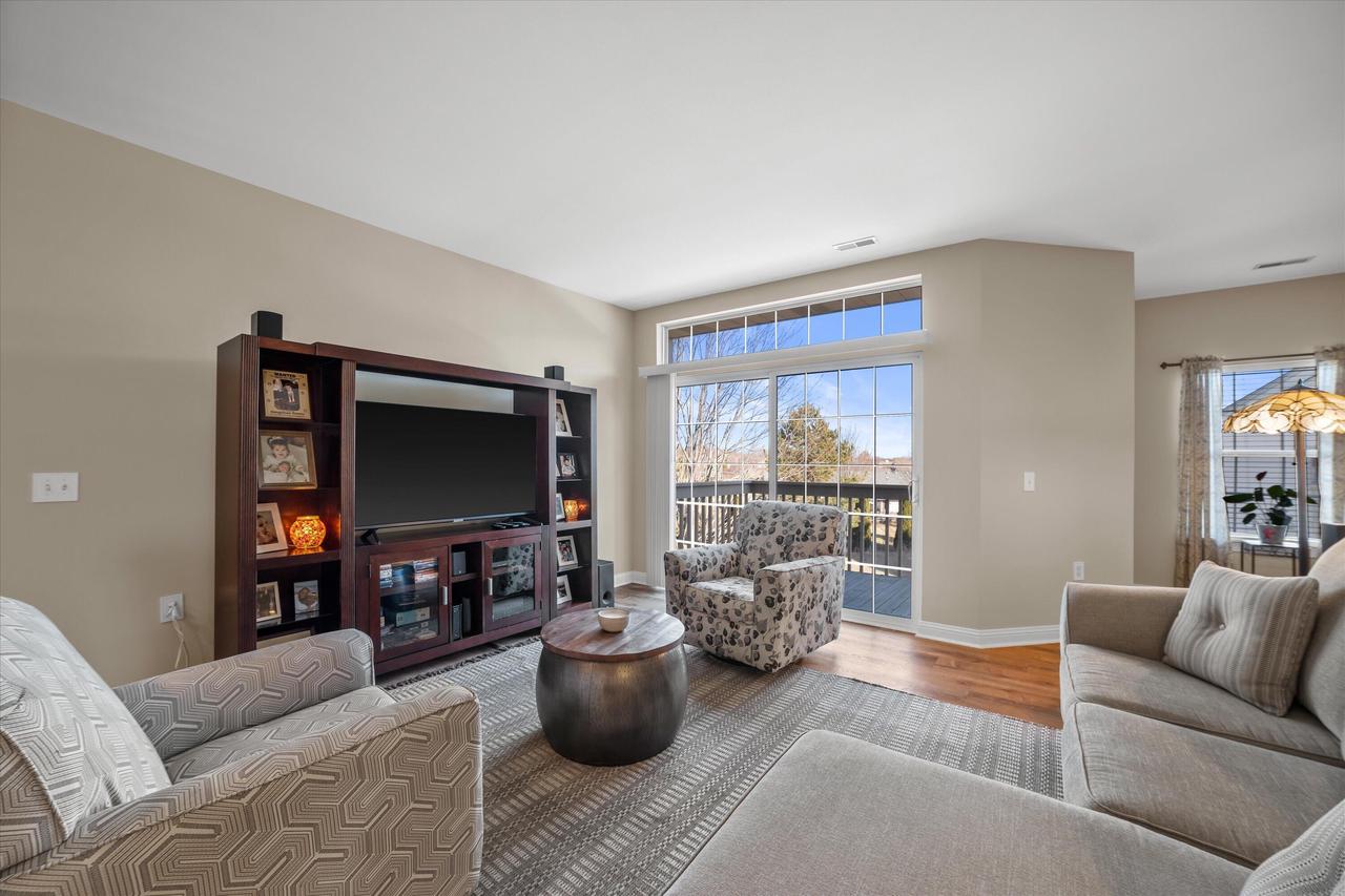 8526 South Bedford WAY