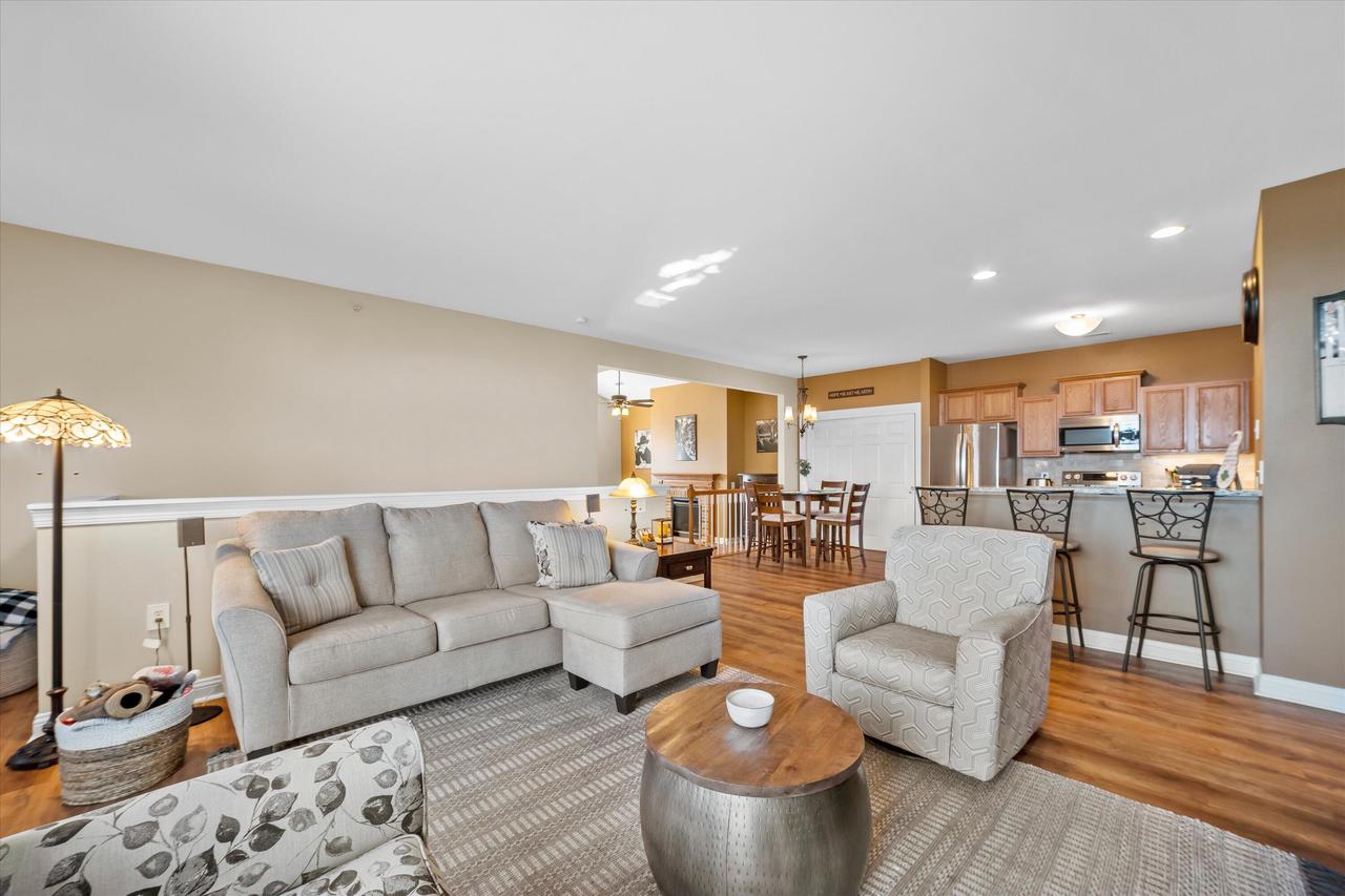 8526 South Bedford WAY