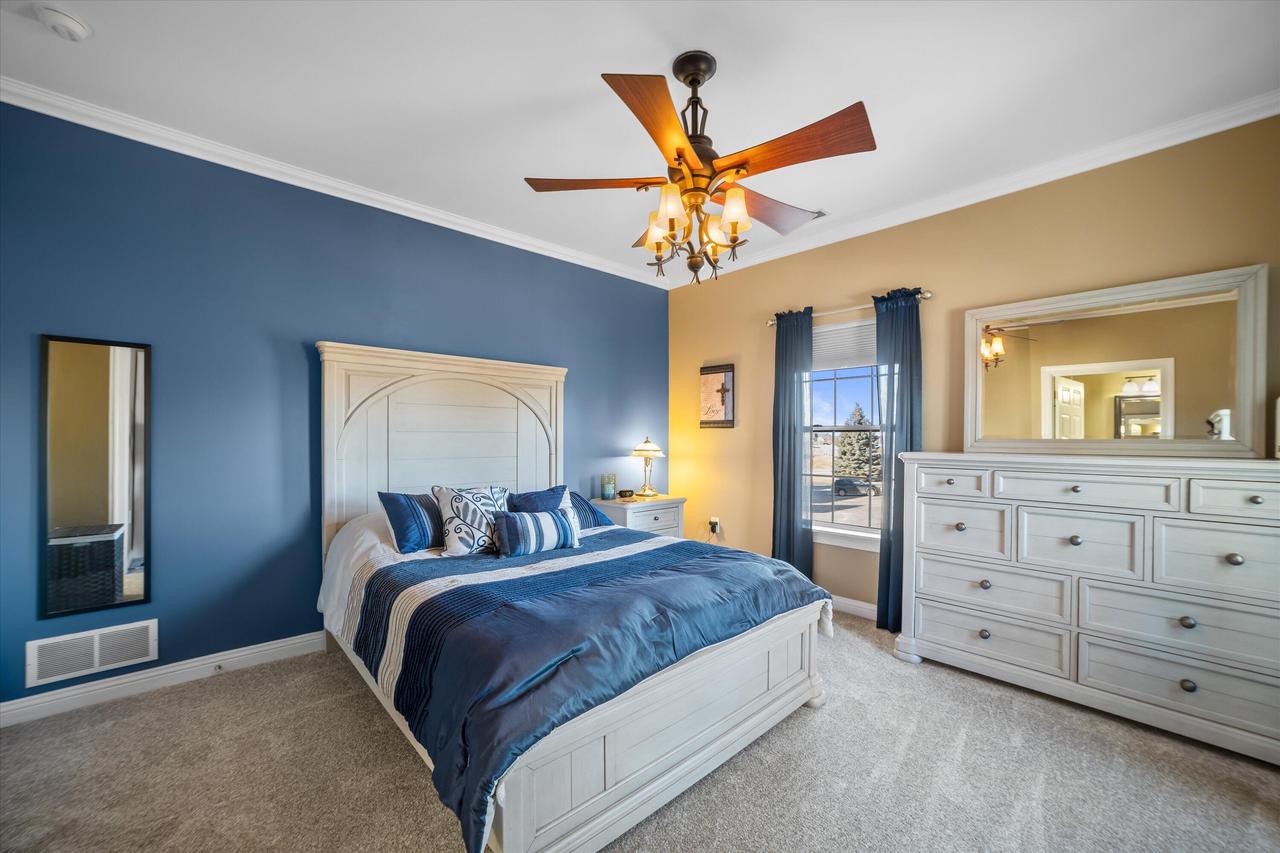 8526 South Bedford WAY