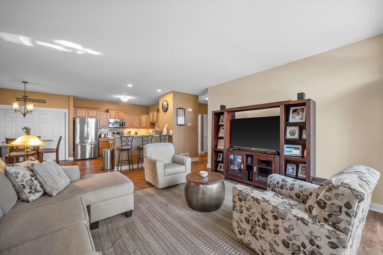 8526 South Bedford WAY