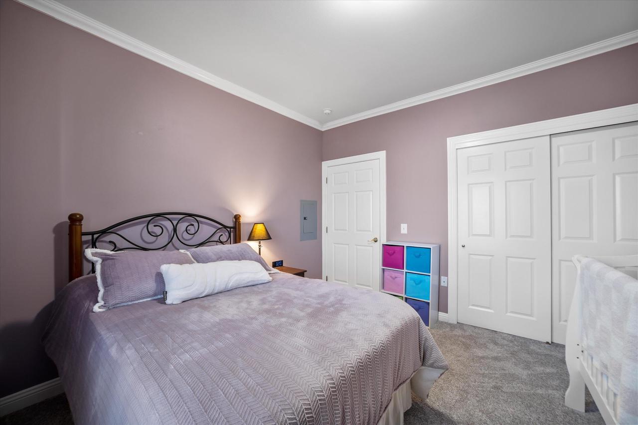 8526 South Bedford WAY