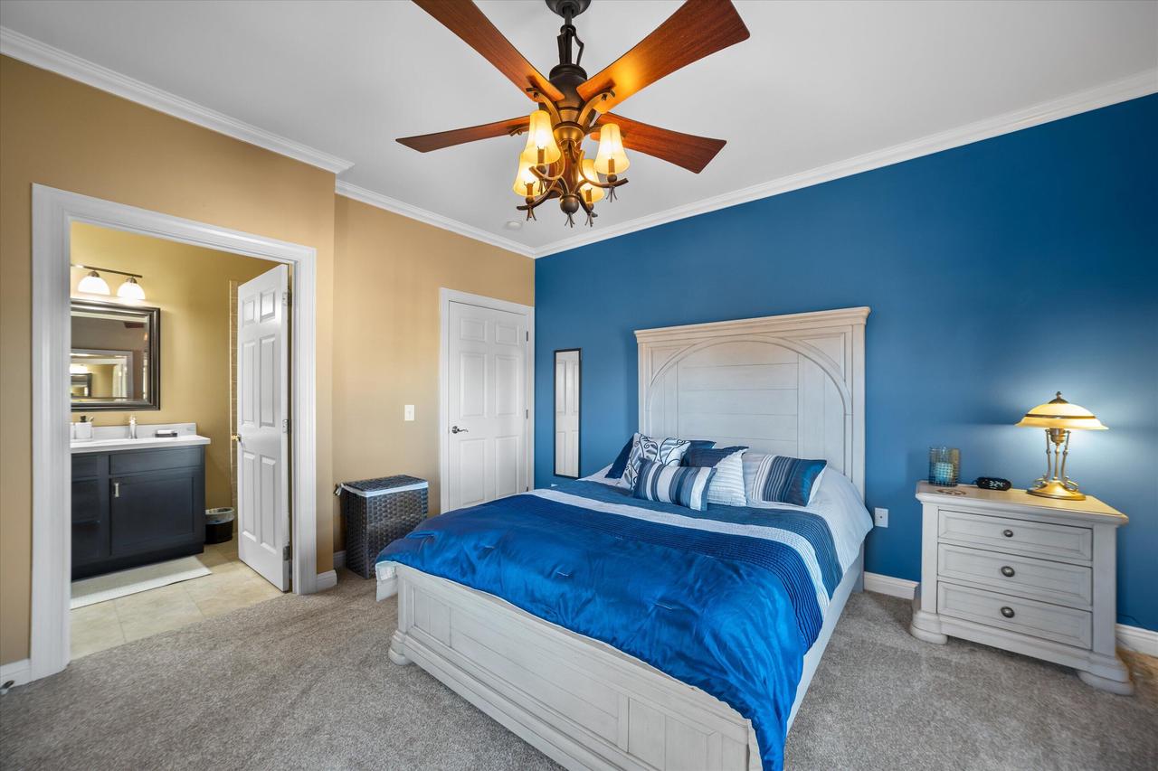 8526 South Bedford WAY