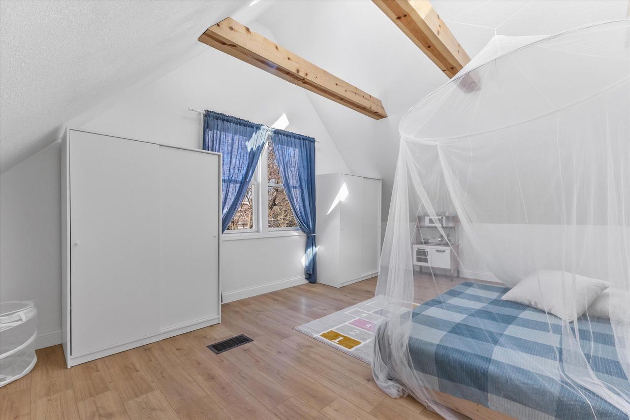 2742 South Greeley STREET