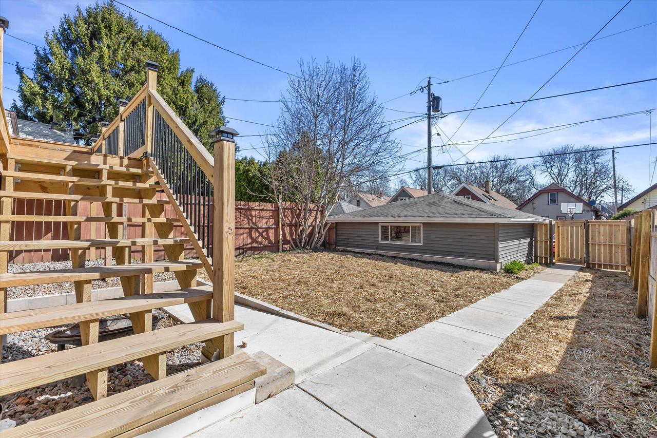 2742 South Greeley STREET