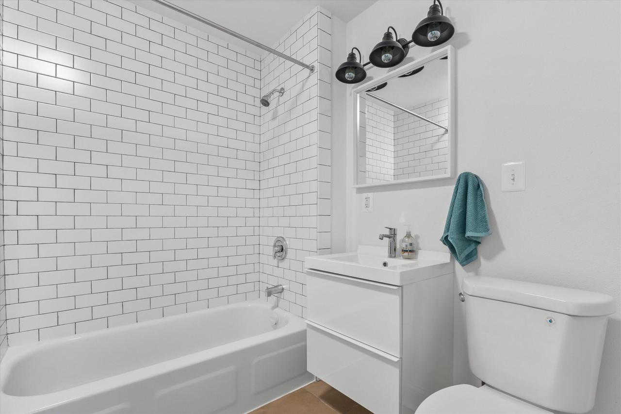 2742 South Greeley STREET