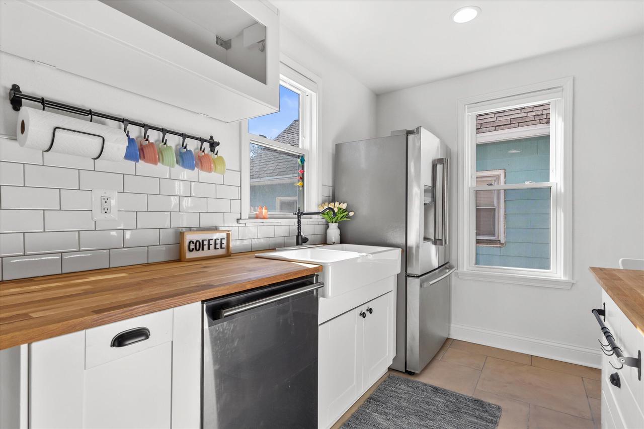 2742 South Greeley STREET