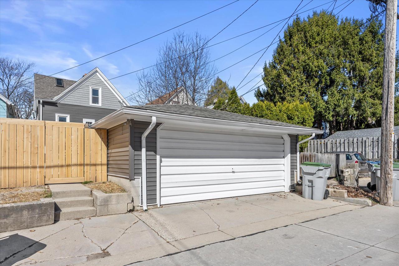 2742 South Greeley STREET