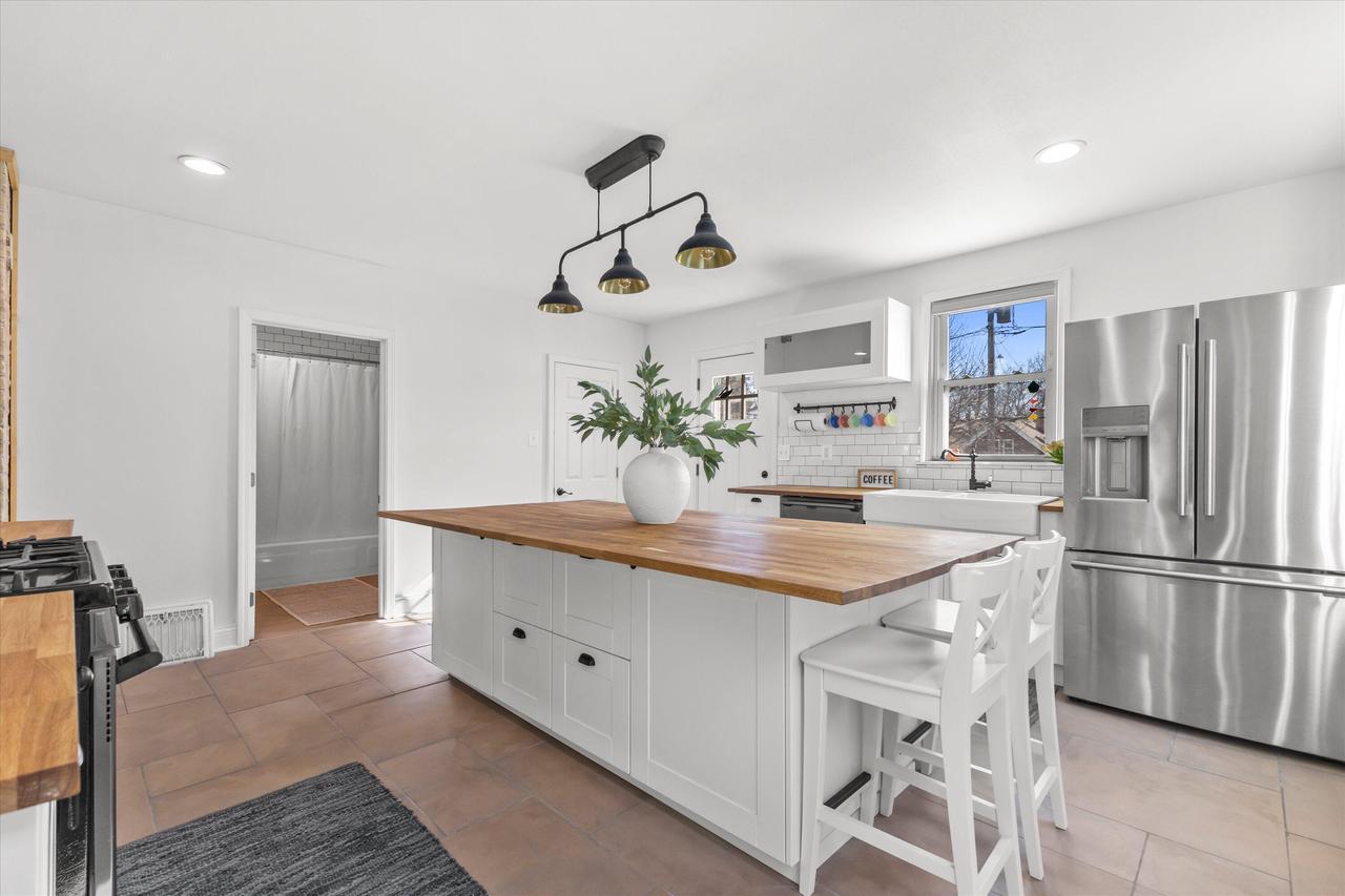 2742 South Greeley STREET