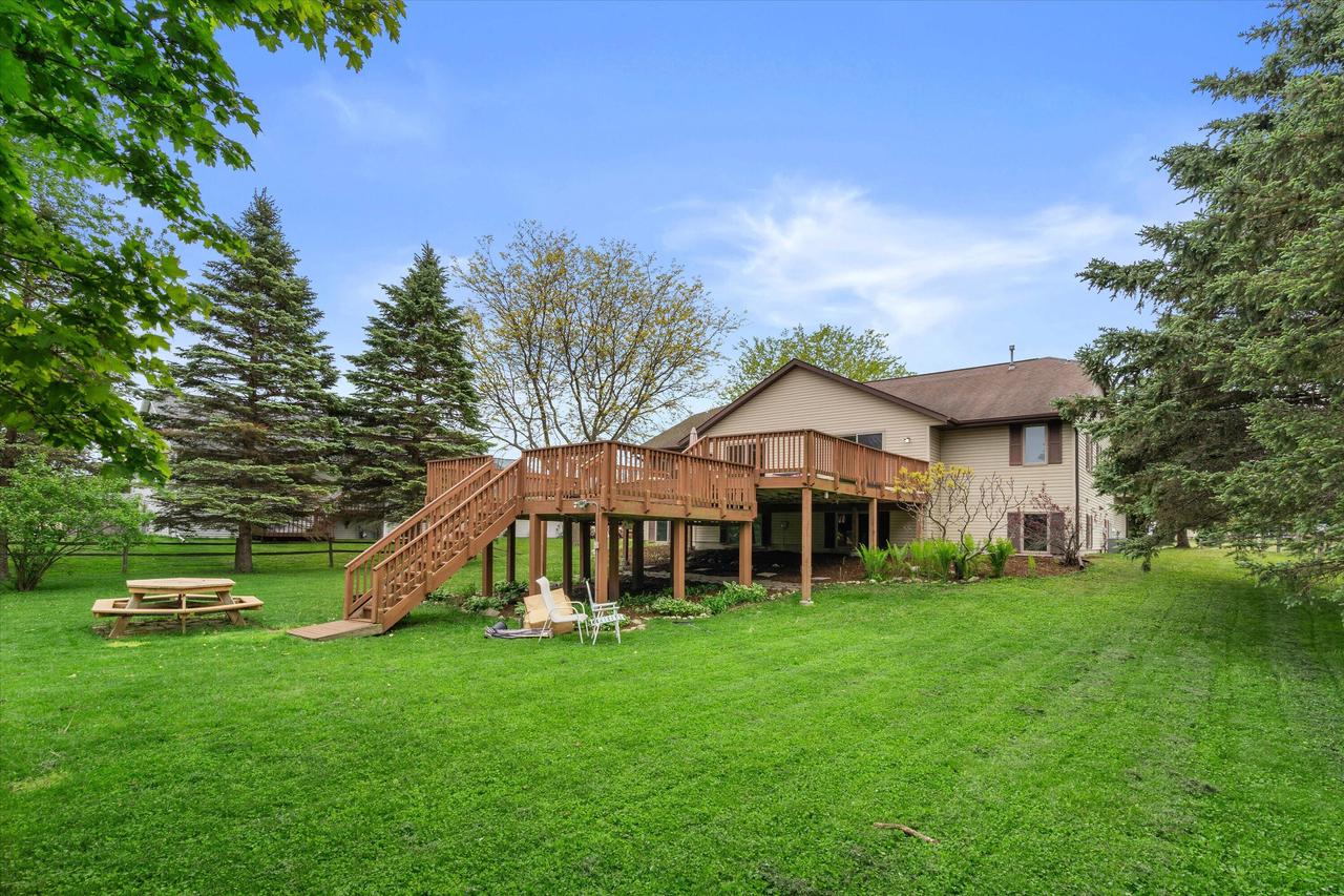 617 Wellington DRIVE 619