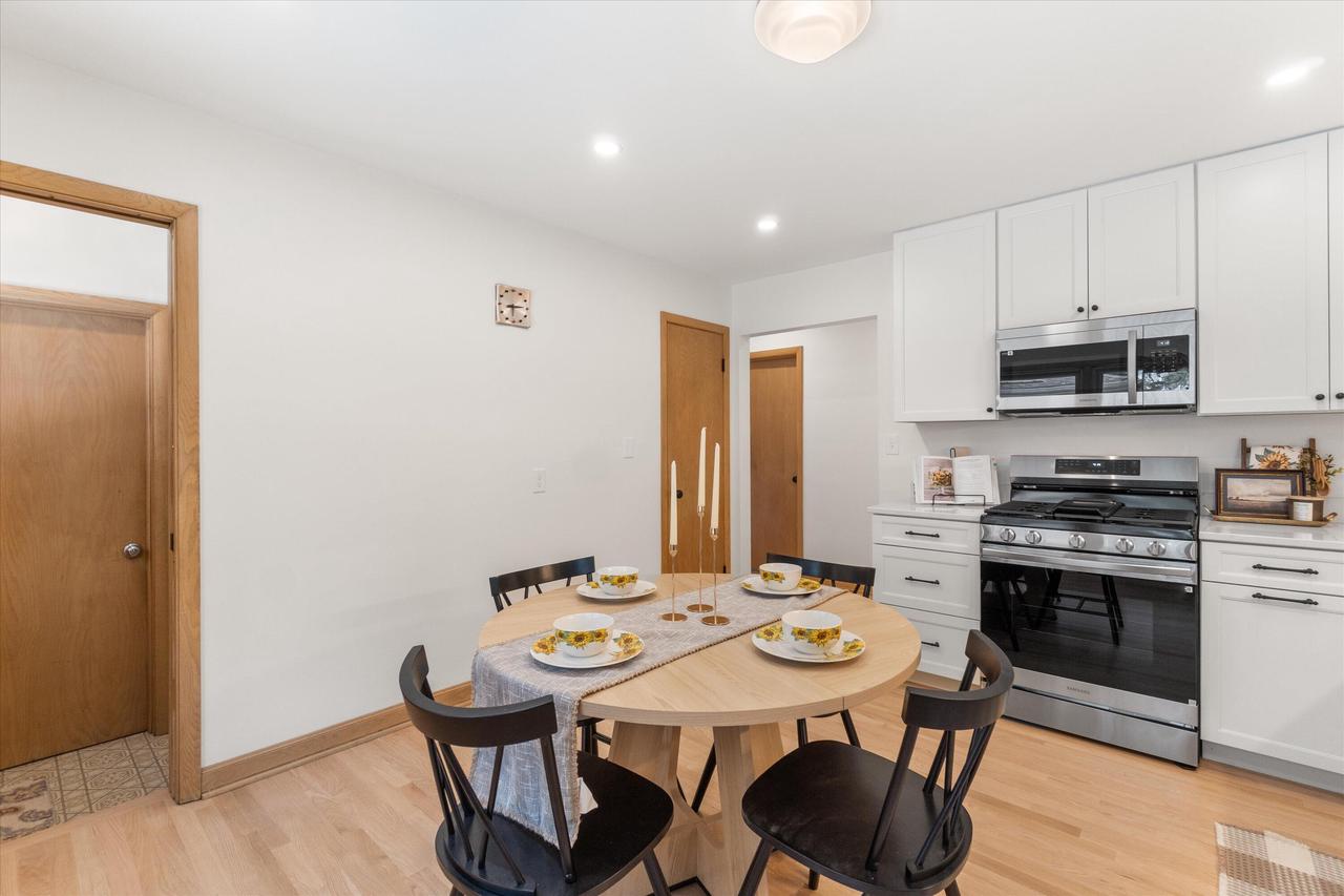 2962 S 80th STREET