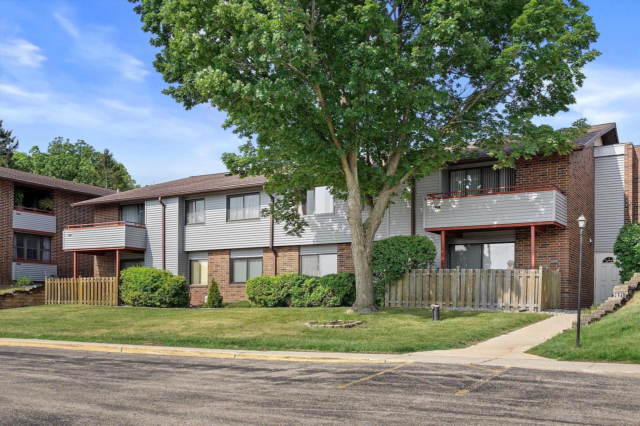 7931 S 68th STREET 401