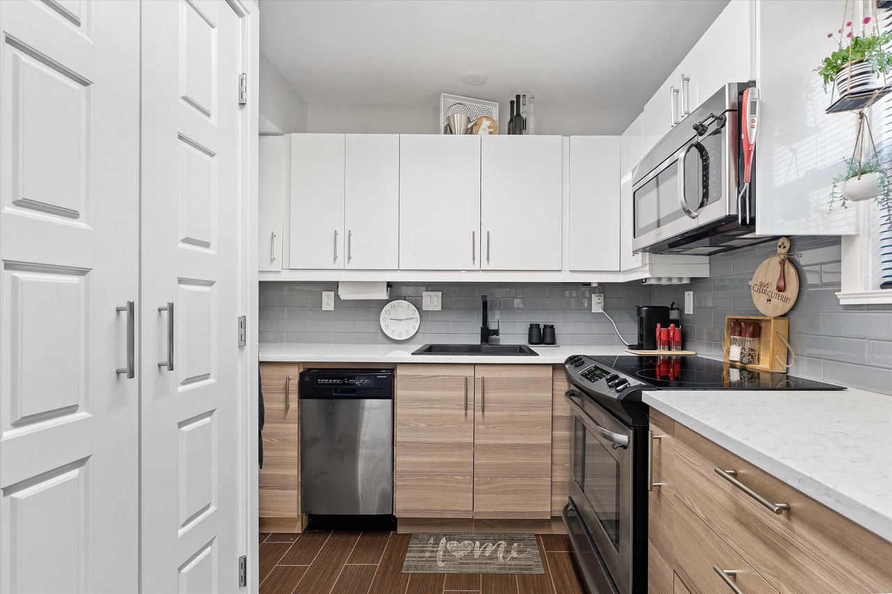 7931 S 68th STREET 401