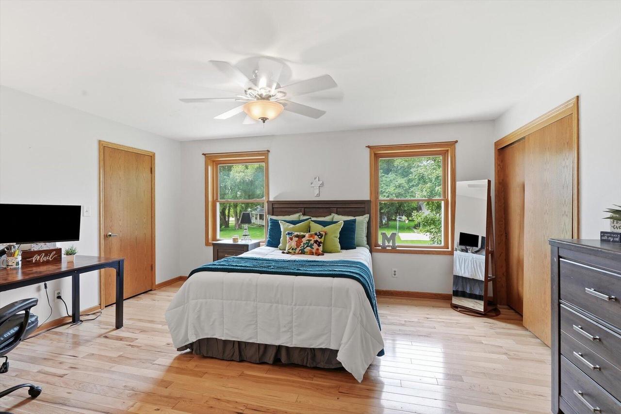 W140S7444 Settler WAY