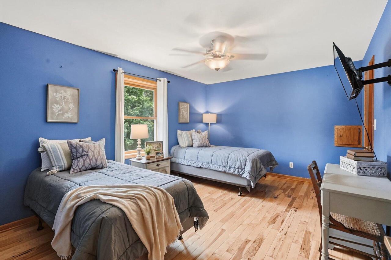 W140S7444 Settler WAY