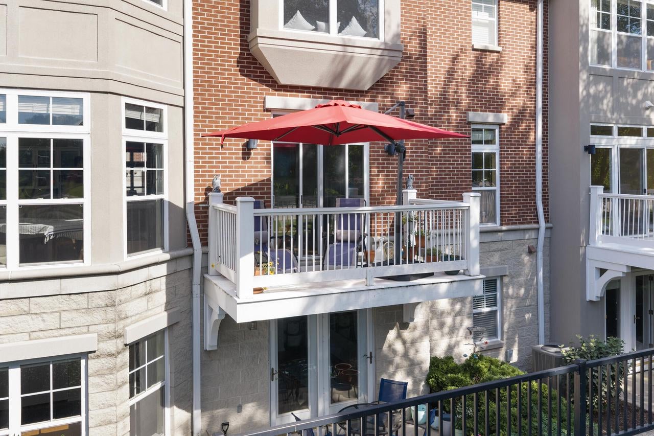 3842 S Lake DRIVE 16