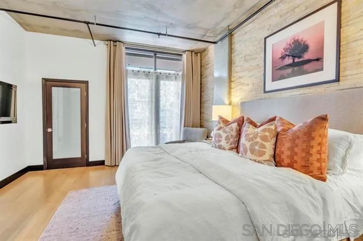 877 Island Ave Unit 206