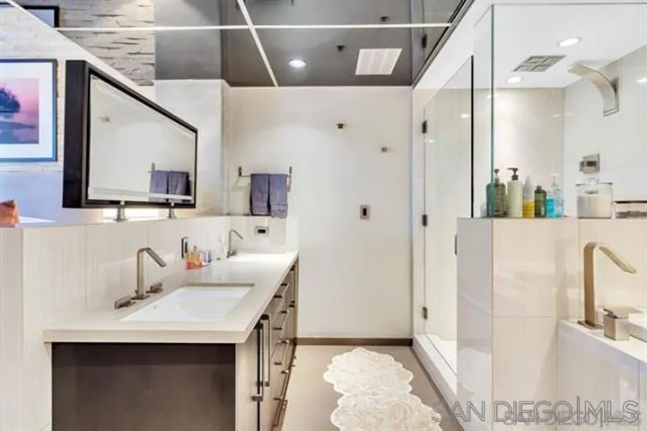 877 Island Ave Unit 206