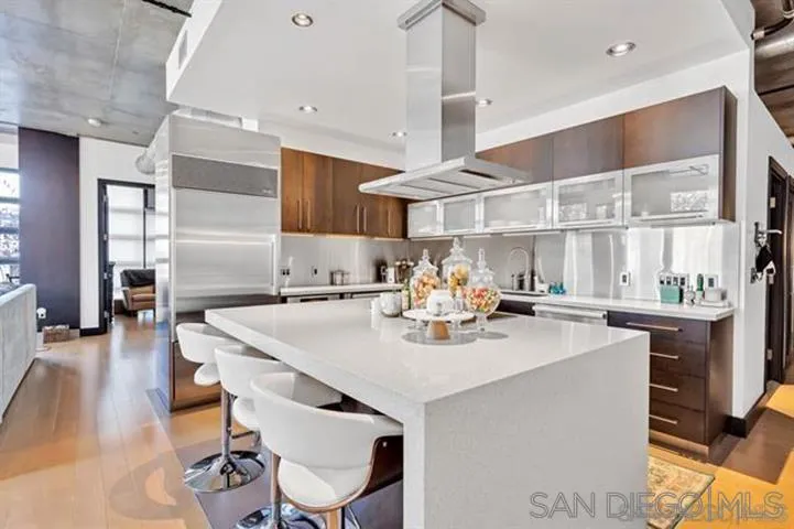 877 Island Ave Unit 206